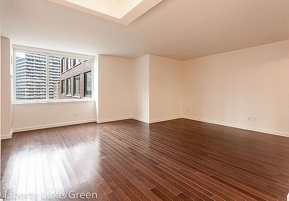 5th image of 200 E End Ave APT 3M