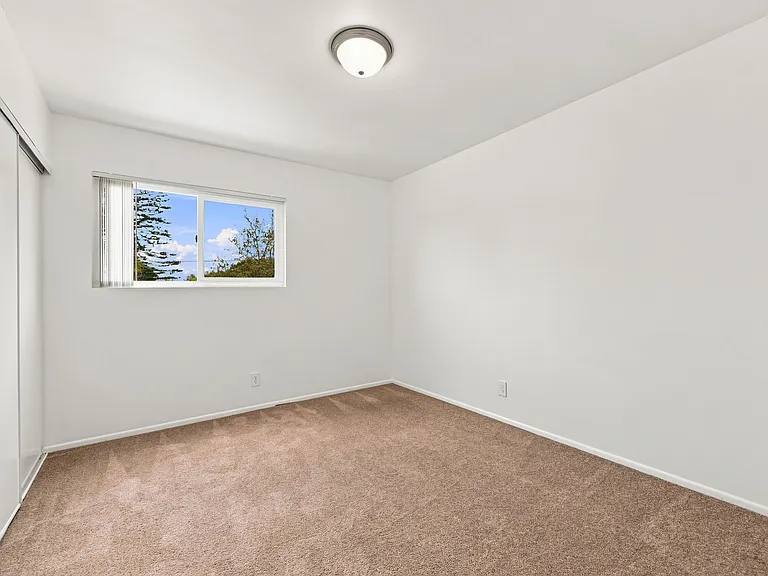 6329 Hummingbird St — Photo 13