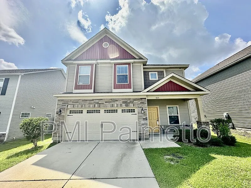 4 bed, 2.5 bath, 2085 sqft, $2,200 — Photo 1