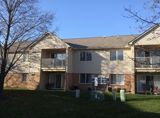 6116 Century Ct, Shelby Township, MI 48316