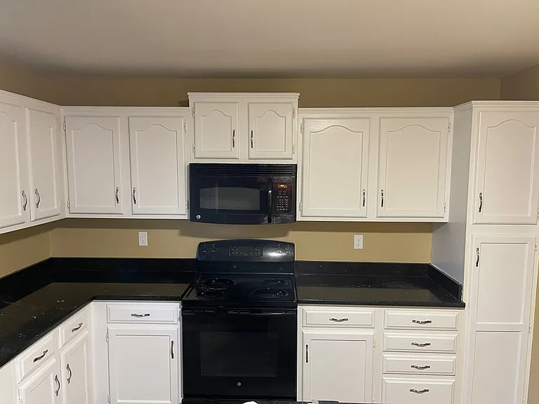 2030 Adderbury Ln — Photo 2
