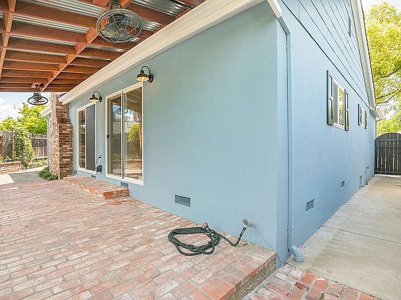 5th image of 2024 Ione St