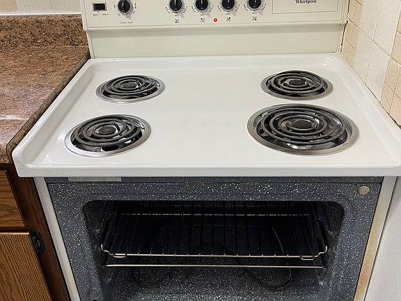 3rd image of 500 N Broad St APT 4
