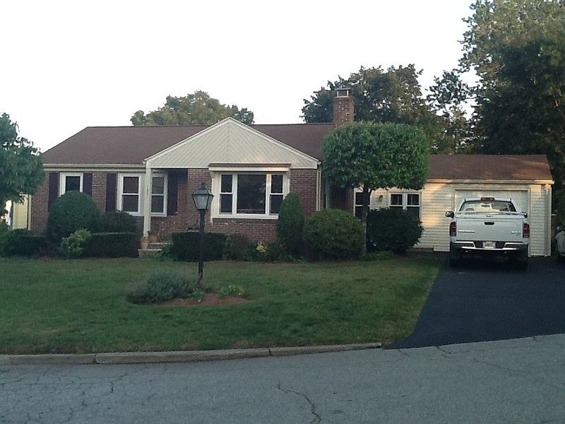 1st image of 135 Lawnacre Dr