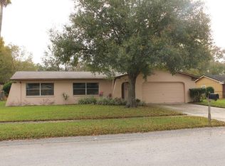 6122 Christina Dr W, Lakeland, FL 33813