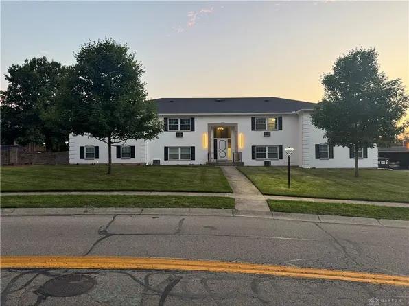30 Poinciana Dr #6, Dayton, OH 45459