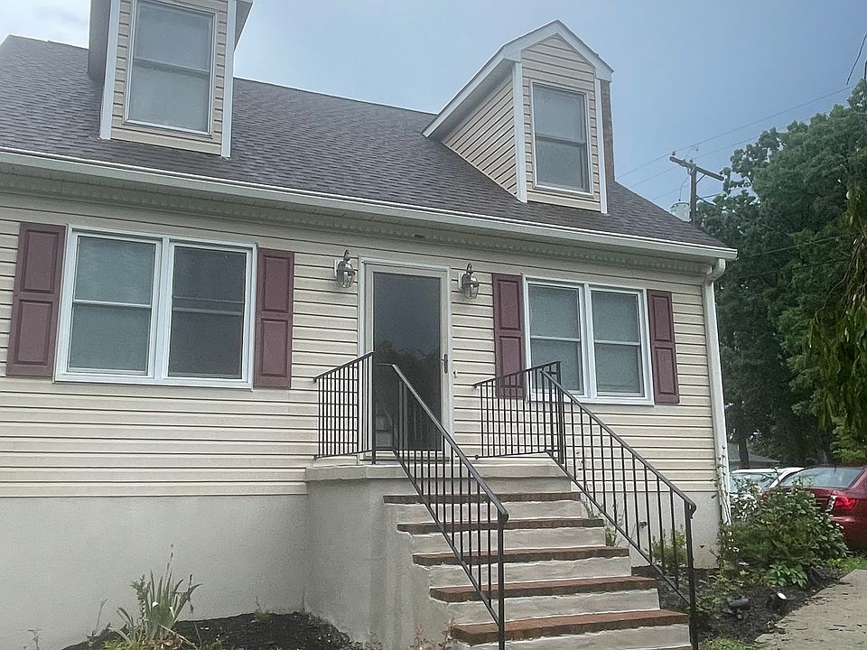 1st image of 107 Mountainview Dr