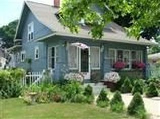 406 N Robert St, Ludington, MI 49431