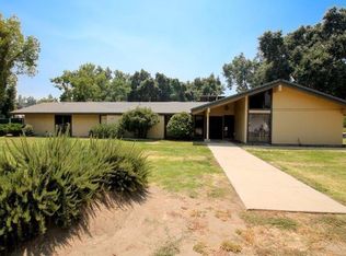 18151 Little Beaver Rd, Sanger, CA 93657