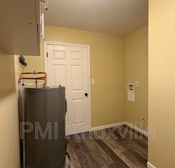 2340 Boxwood Ln — Photo 24