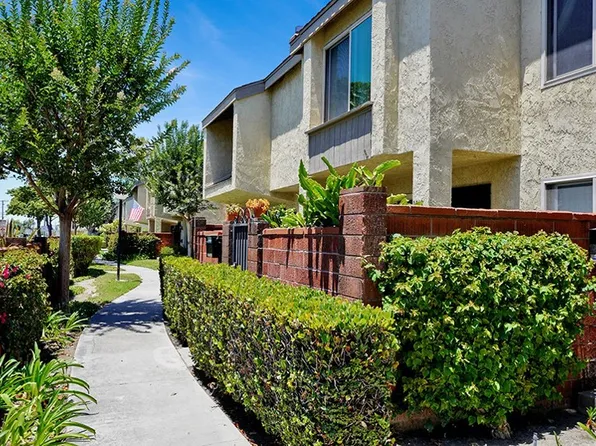 1013 W Orangewood Ave, Anaheim, CA 92802