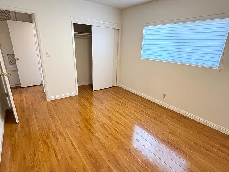 Unit Photo