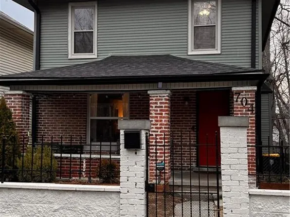 704 E 27th Ter, Kansas City, MO 64109