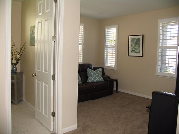 5th image of 761 Monte Carlo Dr