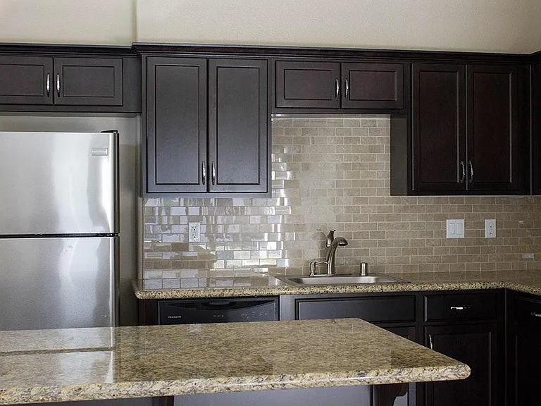 700 Bush Ave — Photo 2