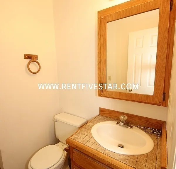 2099 Marigold St — Photo 9