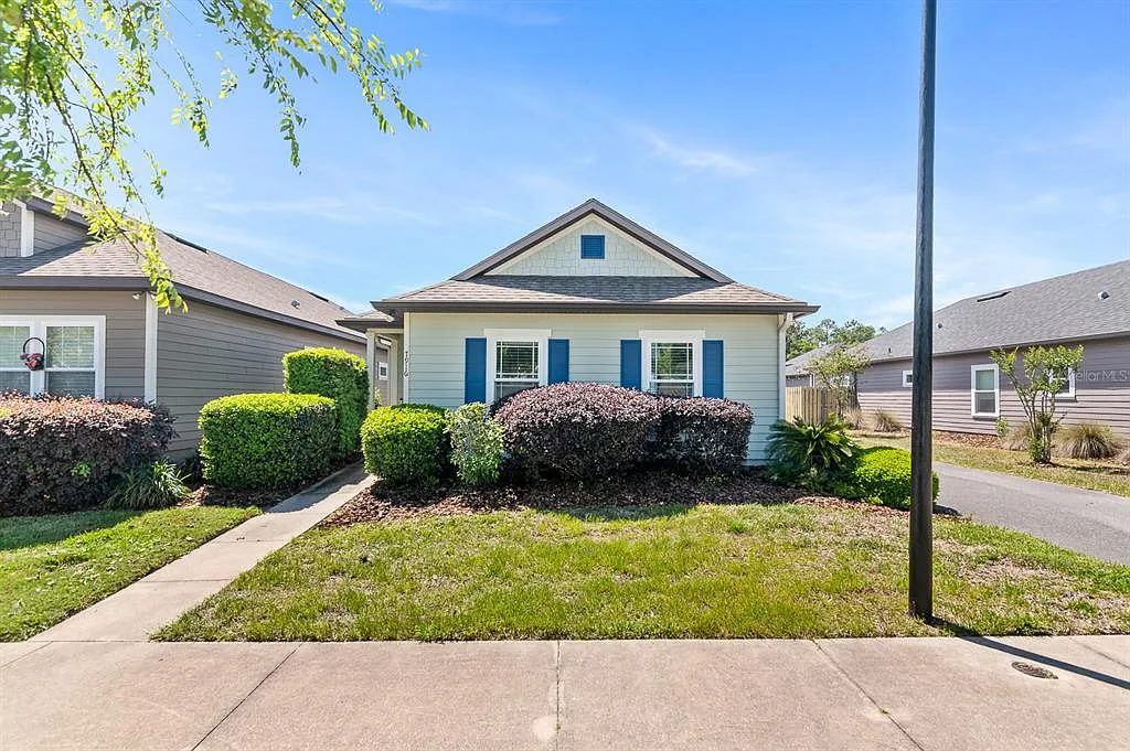 3 bed, 2.0 bath, 1636 sqft, $2,750 — Photo 1