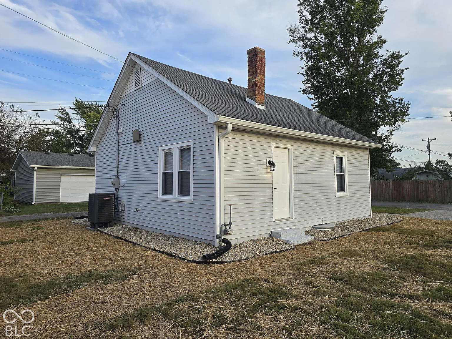 1 bed, 1.0 bath, 729 sqft, $1,100 — Photo 4
