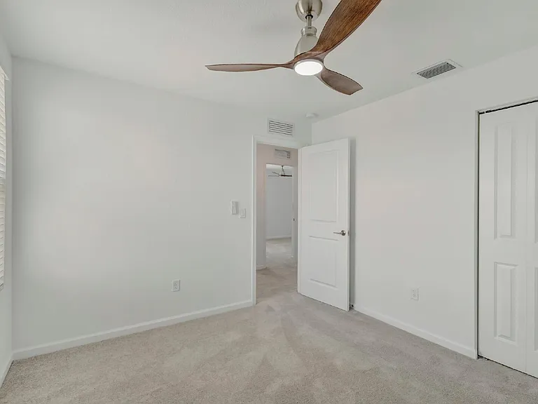 11172 NW Middle Stream Dr — Photo 29