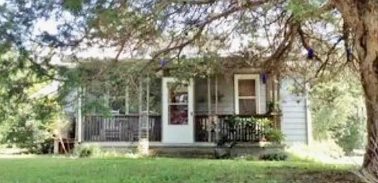 1544 Avon Rd