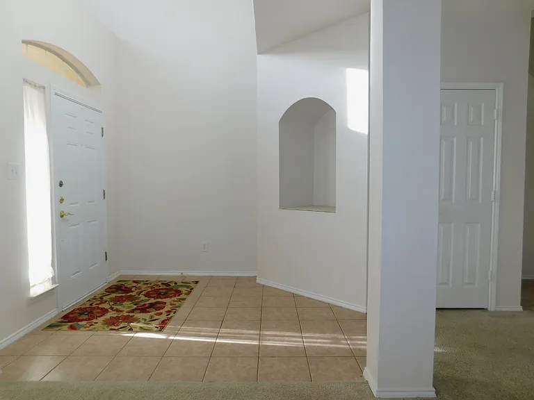 2701 Clark Dr — Photo 5