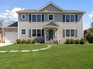 355 Midway Rd, Southold, NY 11971