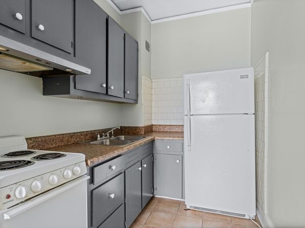 701 E Main St APT 11