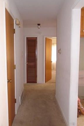 4th image of 2101 Glenhaven Dr