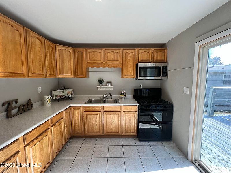 5th image of 91 Hathorn Boulevard