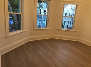48 Howard St #1, Cambridge, MA 02139