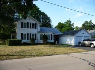 419 Jefferson St, Waupaca, WI 54981