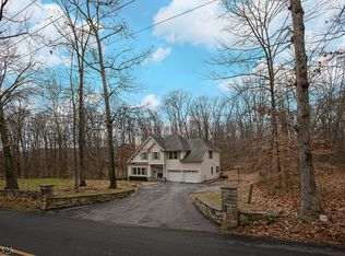 25 Pond School Rd, Lafayette, NJ 07848