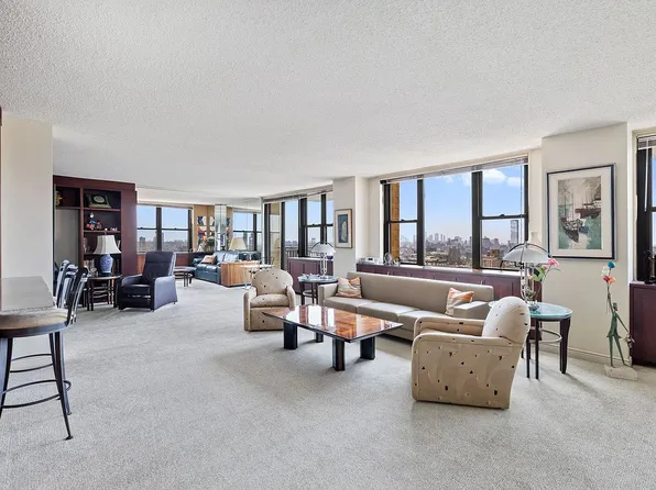 201 E 17th St #28BC, Manhattan, NY 10003