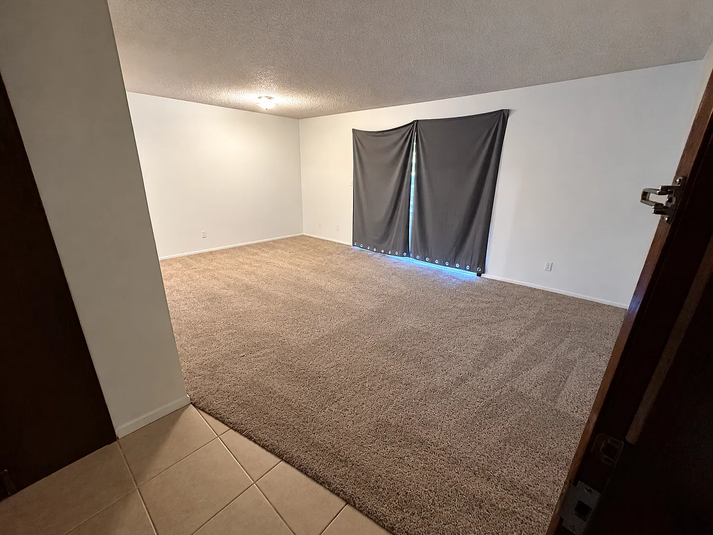 2 bed, 850 sqft, $1,650 — Photo 2
