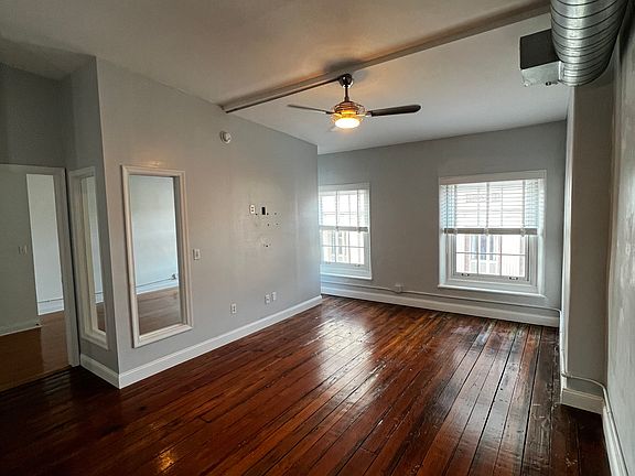 4th image of 36 Strawberry St #54
