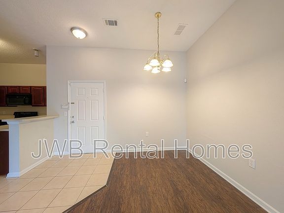 4th image of 5150 Playpen Dr #8