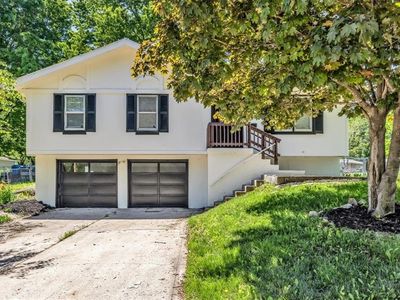 1604 SE Kingsway St, Oak Grove, MO, 64075