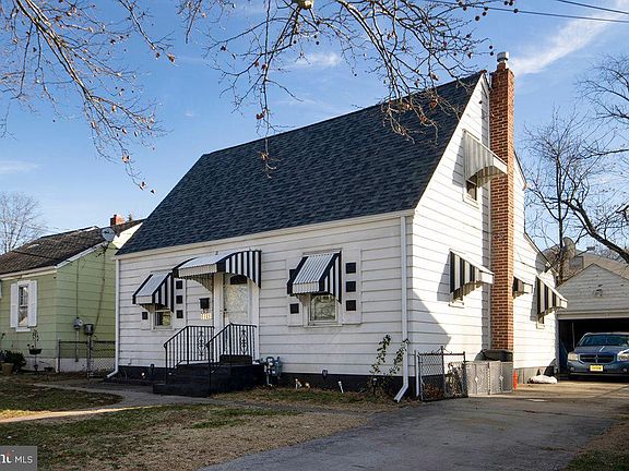 2nd image of 6848 Rosemont Ave