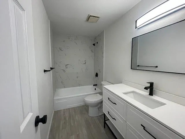 2330 Wedgewood Ave #2A — Photo 17