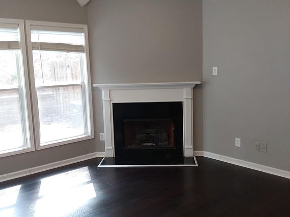 3rd image of 1745 Caswell Pkwy #196