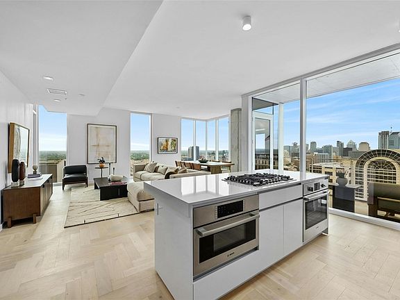 2nd image of 313 W 17th St #1607
