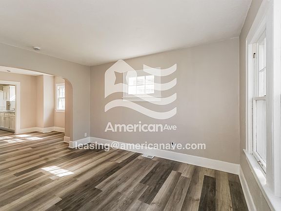 2-Living Room