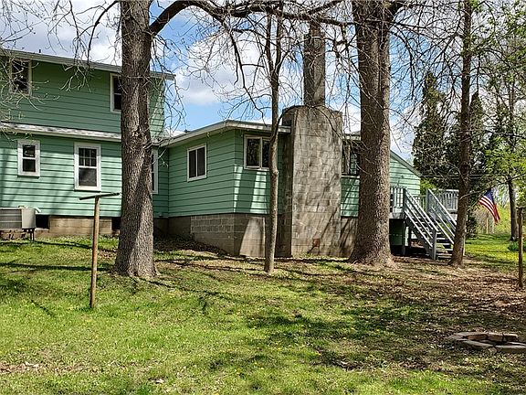 5th image of 301 E Menomonie Street