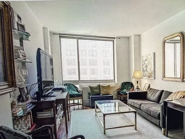 121 East 23rd Street image 1 of 8