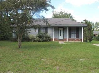 116 Magnolia Dr, Springfield, GA 31329