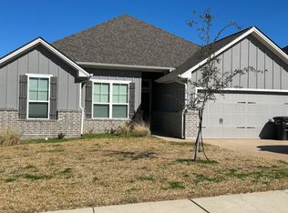 4007 Brownway Dr, College Station, TX 77845