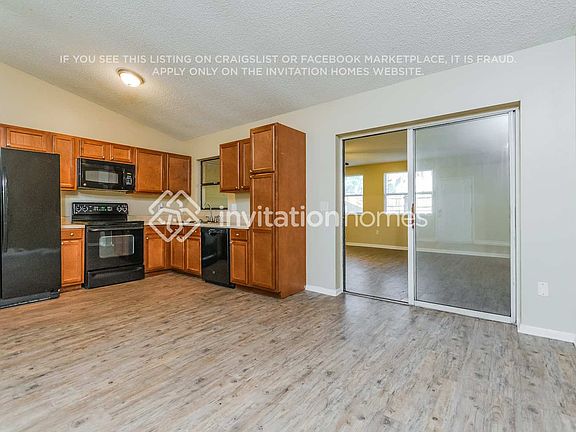 5th image of 6357 Sleepy Hollow Dr