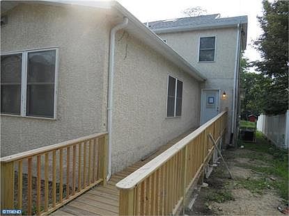 2nd image of 206 E Penn St