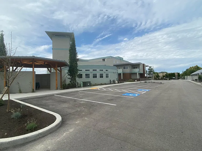 Heron's Edge Apartments — Photo 17