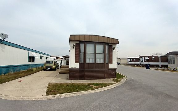 2nd image of 8800 S Harlem Ave Trailer 2310